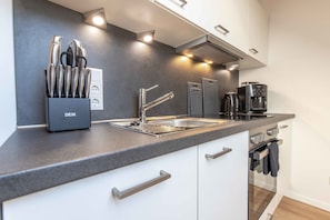 Apartment, 2 Schlafzimmer | Eigene Kochnische | Kühlschrank, Mikrowelle, Herdplatte, Geschirrspüler