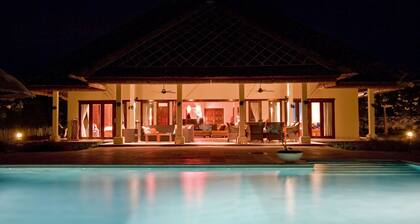 Villa Nusa Indah, Luxueuse villa en bord de mer prĂšs de Lovina Bali