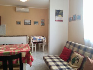 TV - Tranquility of countryside 500m from the city center and 4km from the sea (Labin)