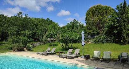 Charming Stone Farmhouse - Private Pool, Lovely Countryside