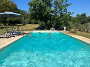 Outdoor pool - Charming Stone Farmhouse - Private Pool, Lovely Countryside (Lugagnac)