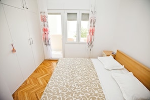 Standard Apartment | Premium bedding, soundproofing, iron/ironing board - Villa Stana (Marina)