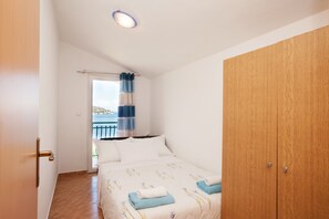 Apartment, 2 Bedrooms, Balcony | Premium bedding, soundproofing, iron/ironing board - Villa Stana (Marina)