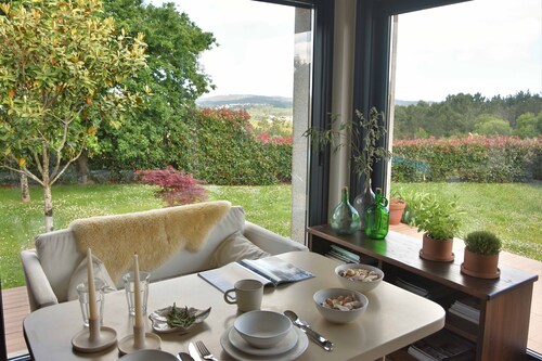 Luxury Villa near the beach with garden and swimming pool 