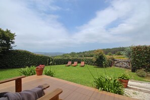 Terrace/patio - Luxury Villa near the beach with garden and swimming pool  (Carballo)