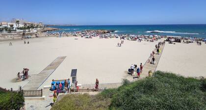 Apartamento Orange con vistas al mar a 900 metros de la playa de Orihuela Costa Blanca