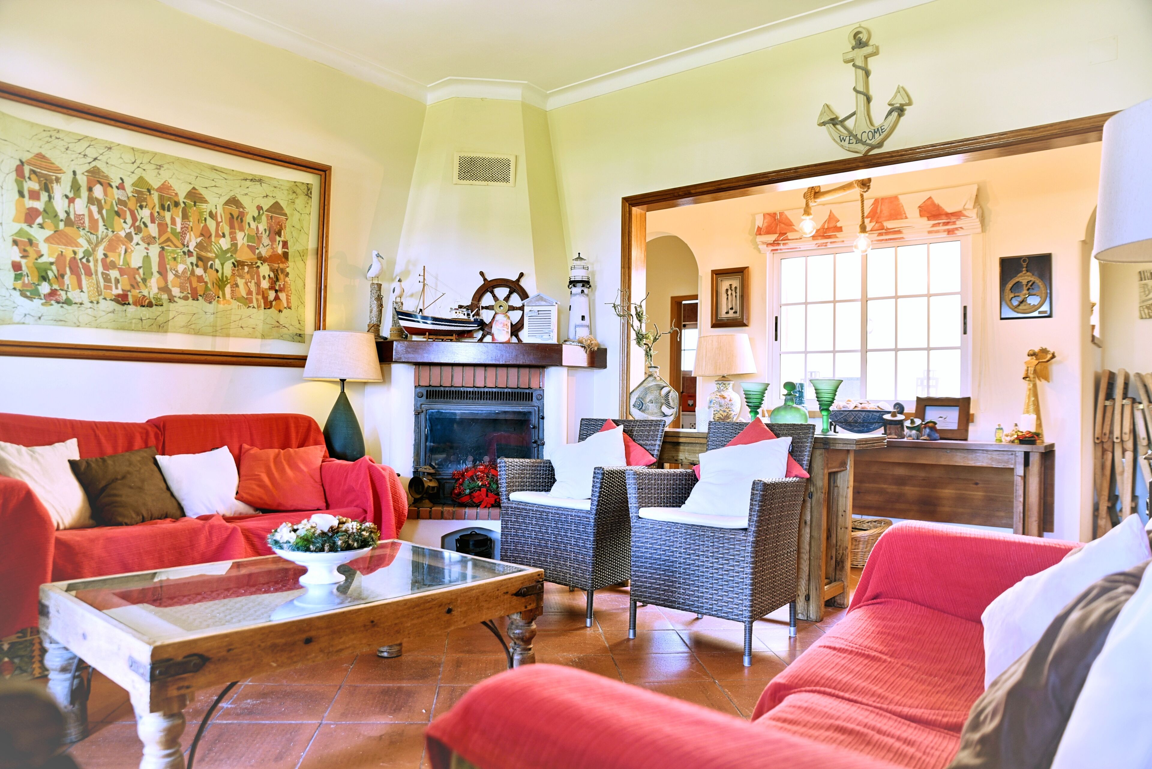 Télévision, cheminée