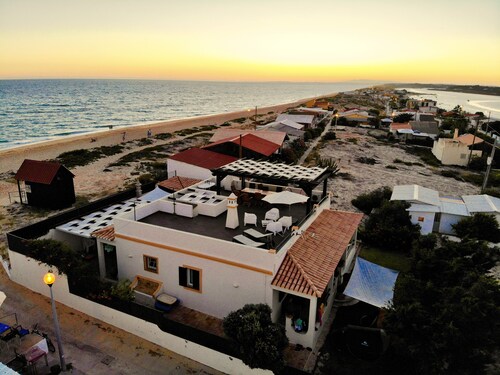 Beach Villa on the Dunes Faro Beach with big Kayak and 2 Bicycles