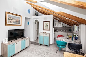 2 habitaciones, ropa de cama de alta calidad y escritorio 