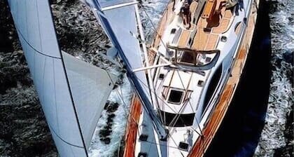 CROISIĂRES AUX CYCLADES ET Ă DODECANESE EN BATEAU Ă VOILE avec skipper et chef