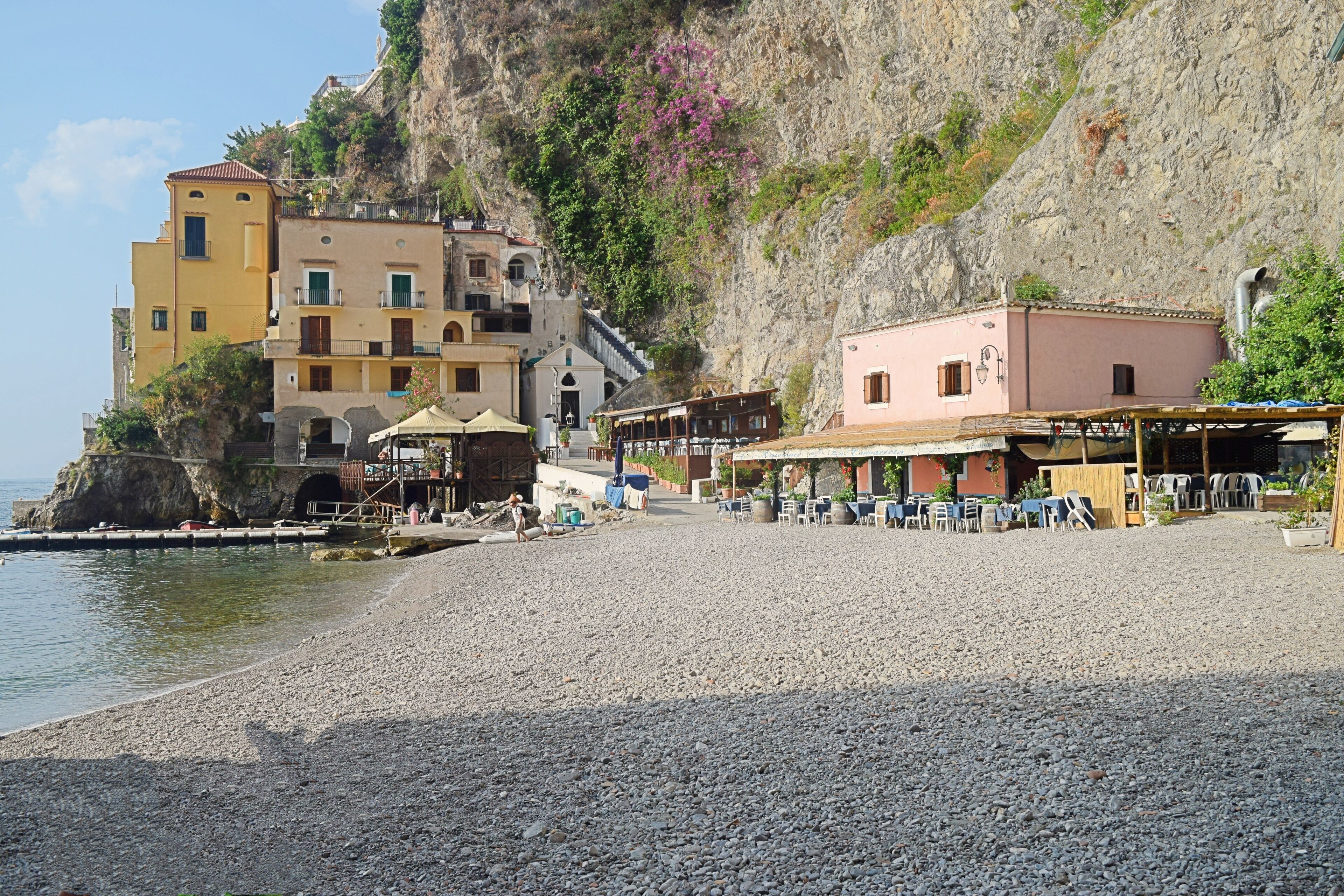 Una spiaggia nelle vicinanze