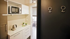 Luxury Suite | Private kitchenette - Modern Home at Bacvice Beach (Split)