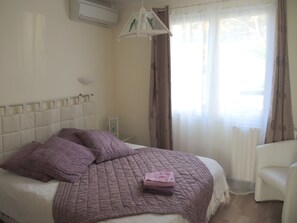 4 soverom, skrivebord, strykejern/-brett og wi-fi (inkludert)