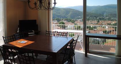 Comfortable Villa Close to Lake Sea Mountains Airport Unrivaled View