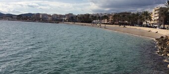 Detached 3 bedroom 2 bathroom villa with private south facing pool.