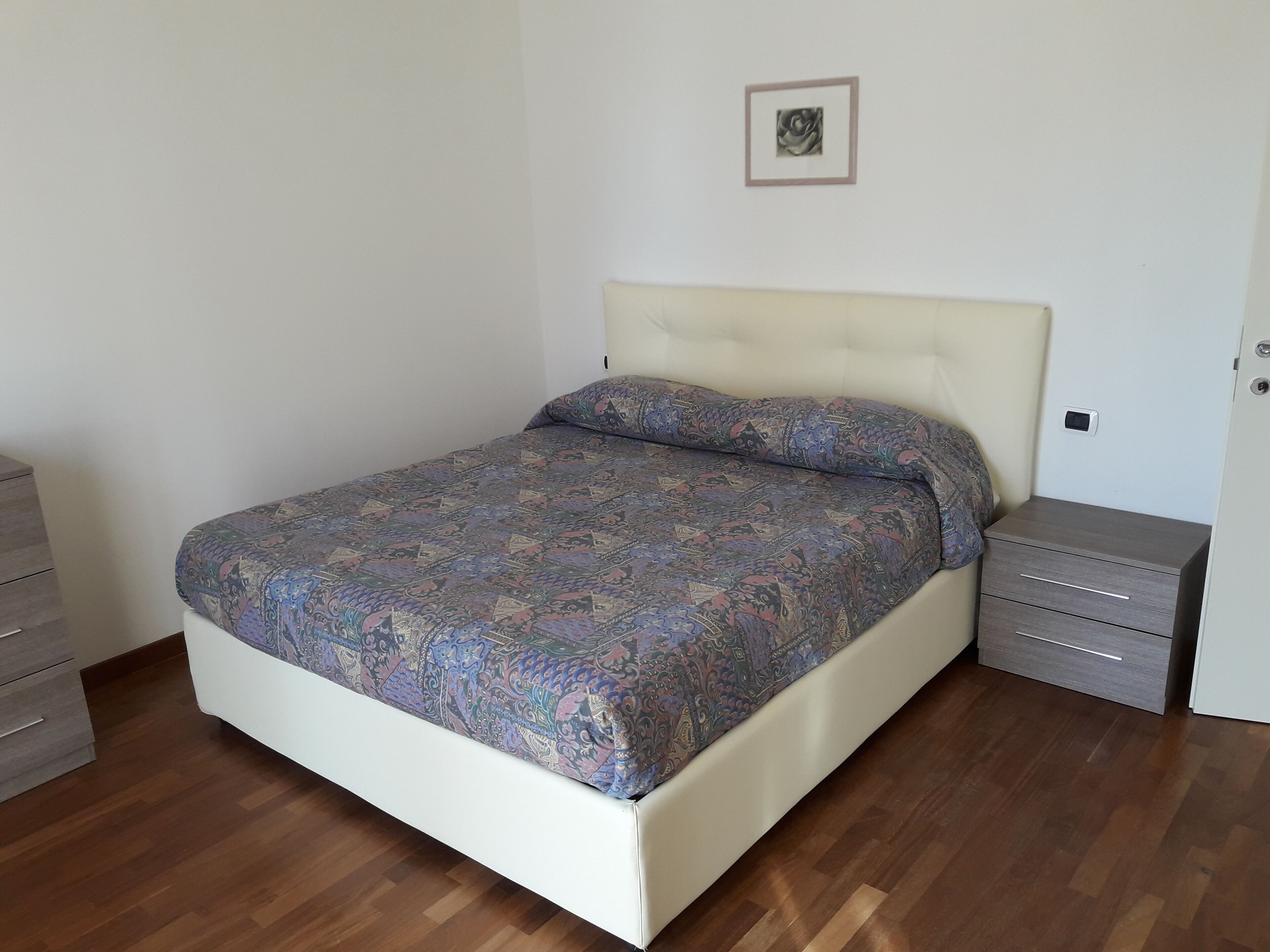 1 camera, ferro/asse da stiro, Wi-Fi, lenzuola