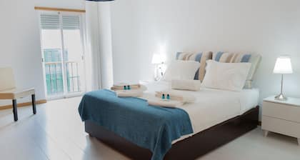 3 BEDROOM APARTMENT IN THE CENTER OLHAO