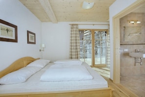 4 chambres, fer et planche Ă repasser, lit parapluie, Wi-Fi gratuit