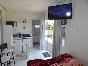 Economy Room, 1 Bedroom, Courtyard View | Free WiFi, bed sheets - Casas de Lata (Canela)