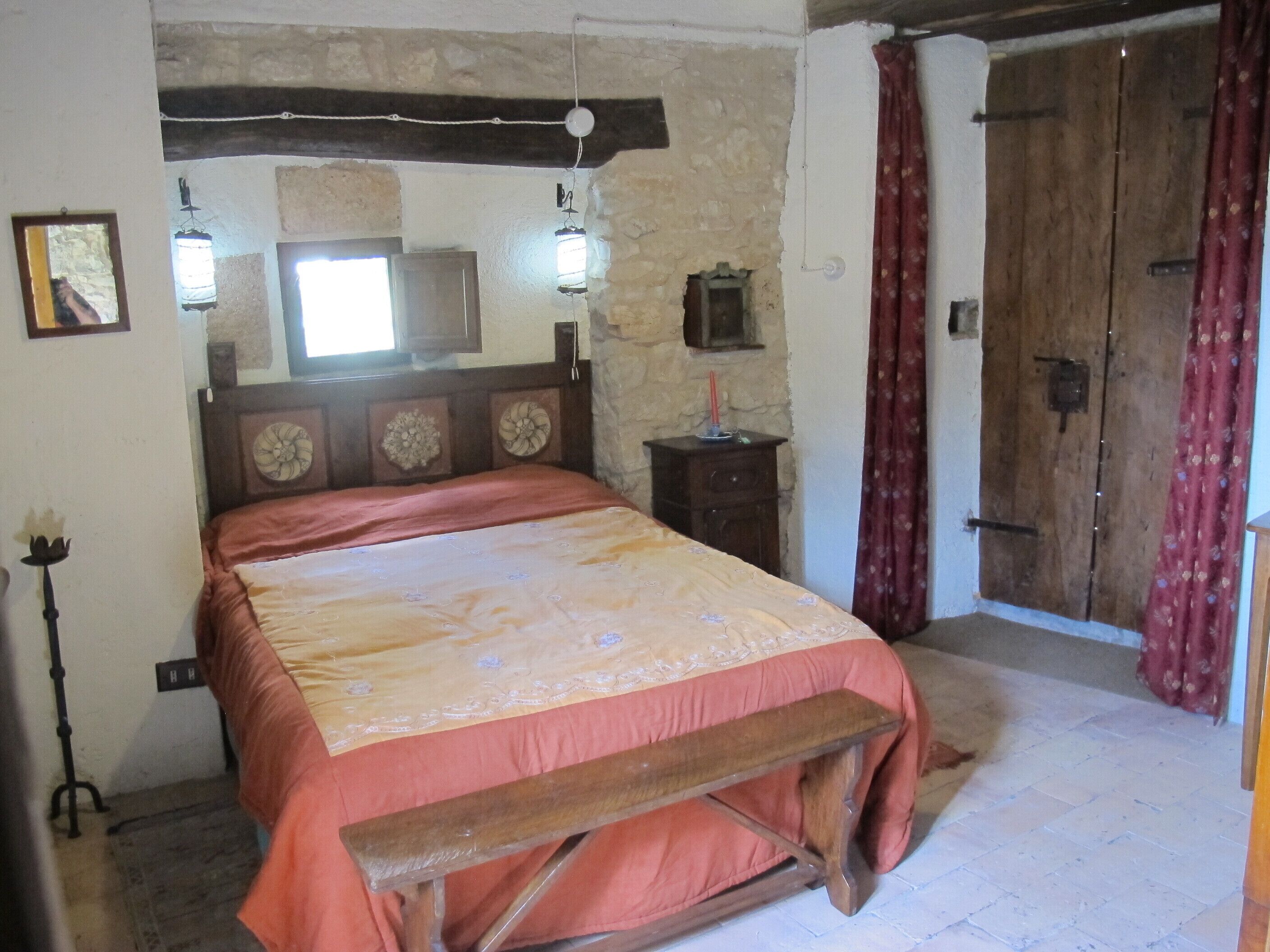 Old rural house with garden & SPA in the village of Valnerina