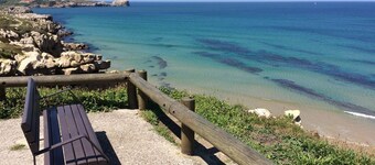 ATLANTIS 2 KEYS APARTMENT, + FREE PRIVATE PARKING PLACE, + WIFI