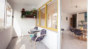 Unclassified image, 4 of 13, button - Spacious apartment 2 rooms & parking (Split)