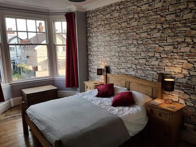 Victorian Llandudno 6bed,3rcpns.2mins to beach. Fb Craig-Y-Don holiday