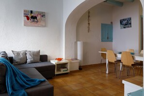 Interior - COZY HOUSE in the CENTER of TOWN (Tossa de Mar)