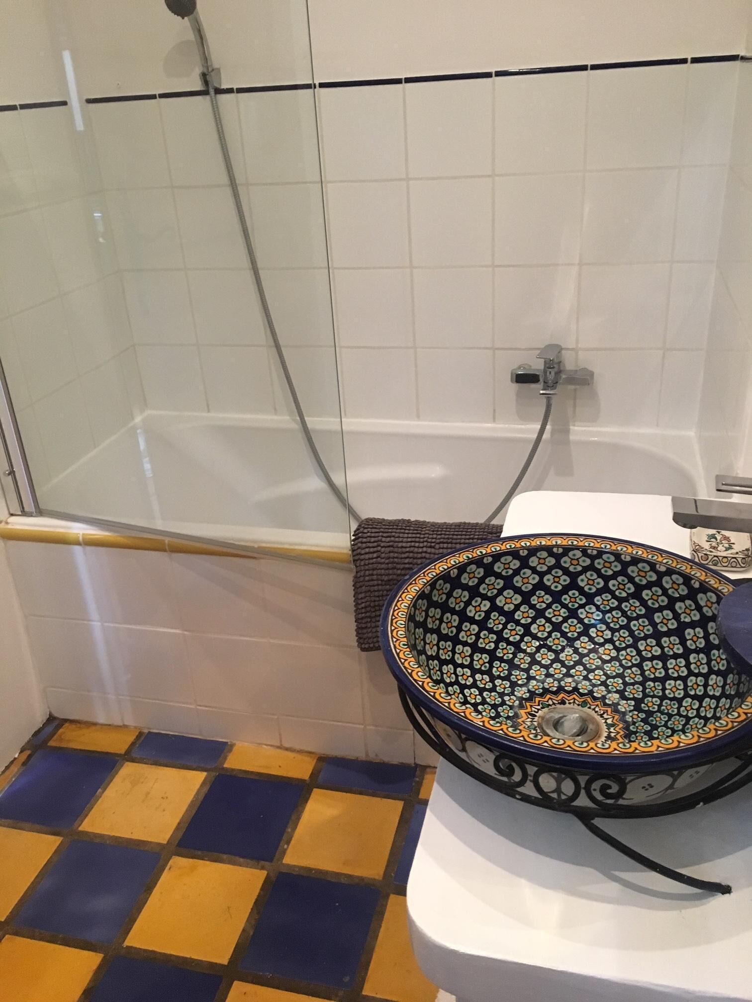 Eyragues: small Provencal house in the heart of Provence