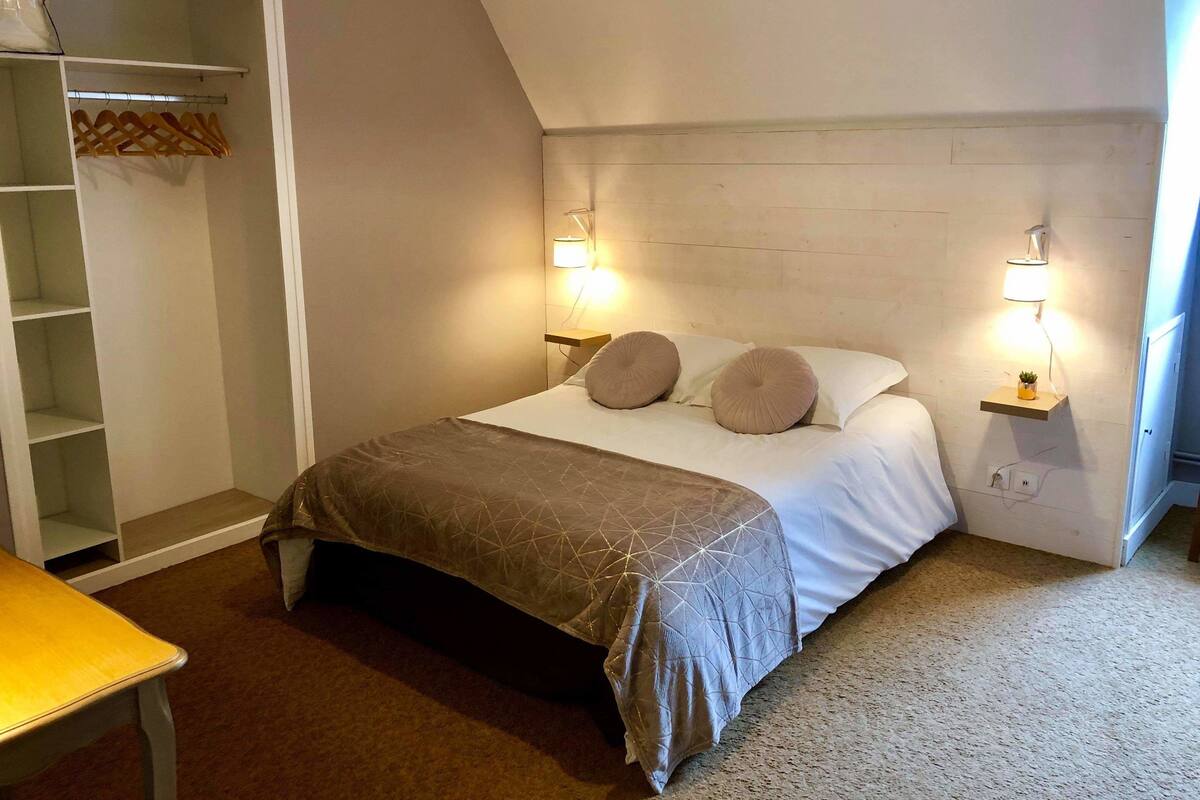 Iron/ironing board, free cots/infant beds, free WiFi, bed sheets