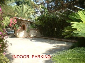 Property grounds - Villa Amalia – Historic Jewel of Amalfi Coast,  with Pool, Sauna & Tropical Park (Cava dei Tirreni)
