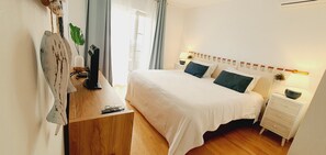 1 chambre, fer et planche à repasser, Wi-Fi gratuit, draps fournis