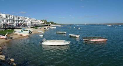T1 Cozy Beachfront Apartment «Wi-Fi gratuit»