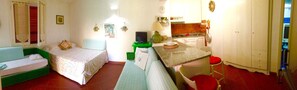 2 Schlafzimmer, Bügeleisen/Bügelbrett, Bettwäsche