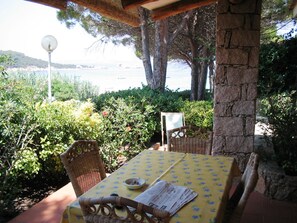 Outdoor dining - apartment/ flat - BAJA SARDINIA -ARZACHENA (Baja Sardinia)