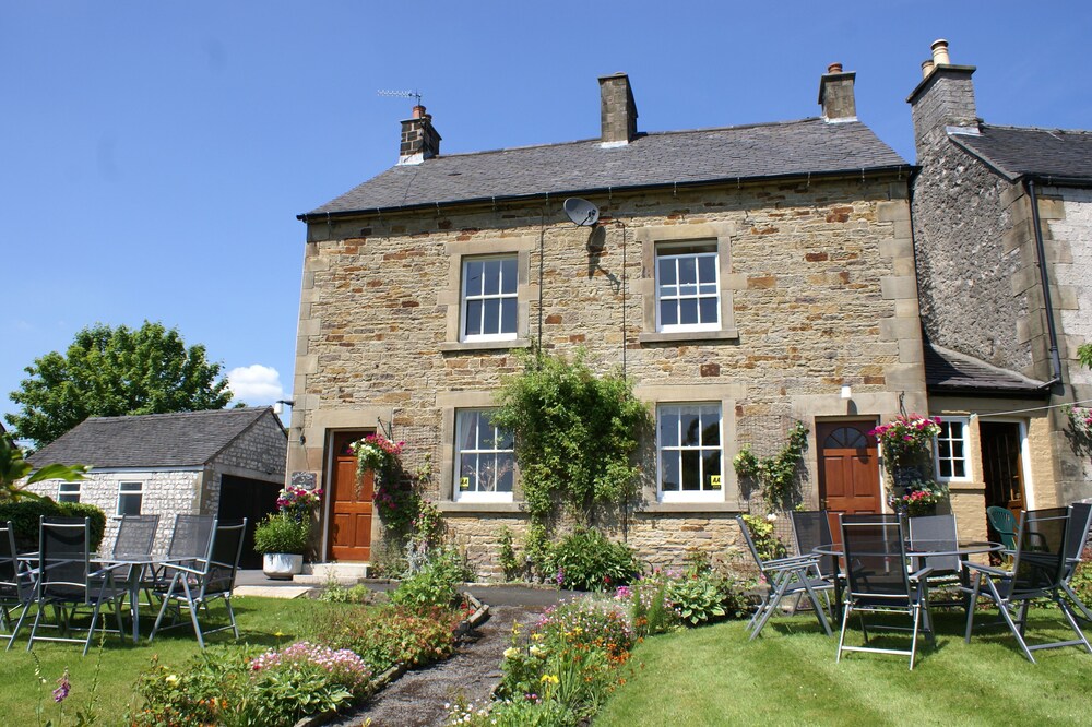 Beech Cottage, centrally situated in the village of Hartington
