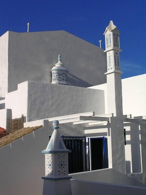 Exterior - Luxury Apartment. House with character (Tavira)