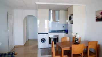 Apartment, 2 Bedrooms, Ocean View | 2 bedrooms, iron/ironing board, bed sheets