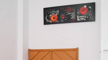 Apartment, 2 Bedrooms, Ocean View | 2 bedrooms, iron/ironing board, bed sheets