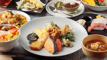 Daily buffet breakfast (JPY 2800 per person)