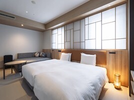 Masa, güneşlik/perde, ücretsiz kablosuz İnternet, çarşaf takımı 