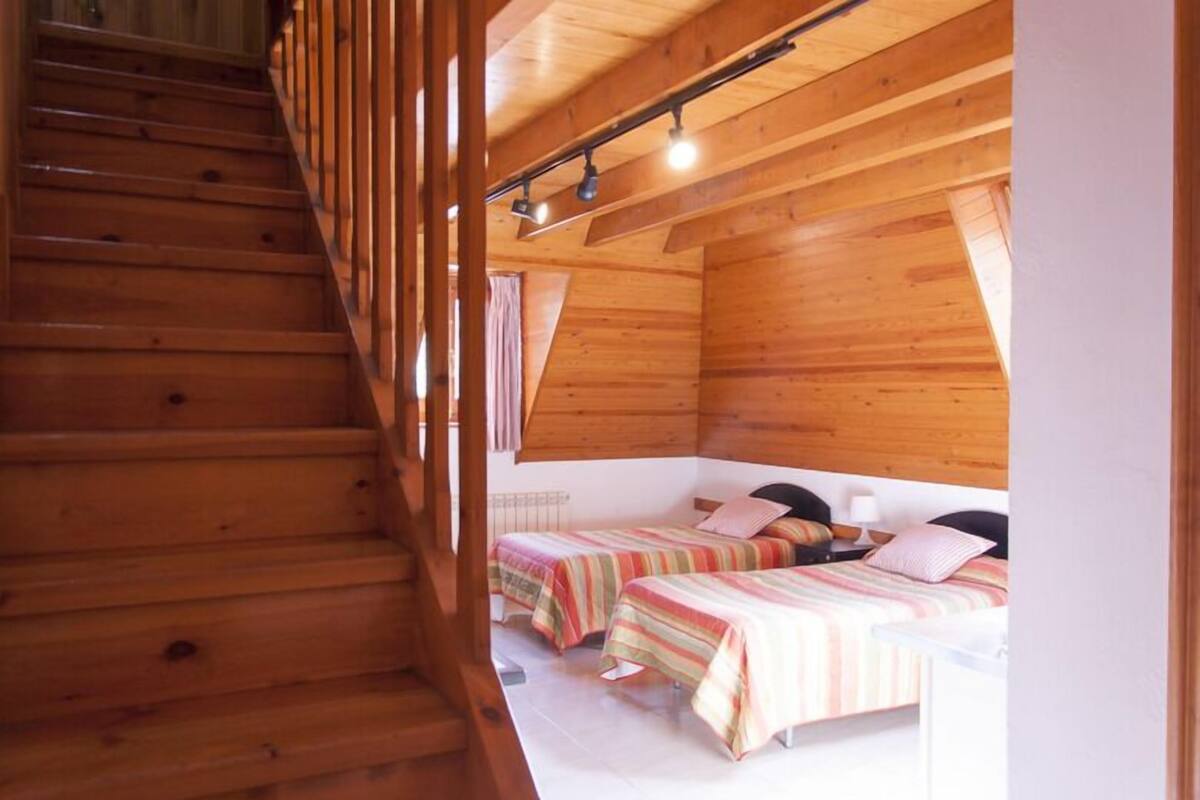 Vierbettzimmer (4 single beds)