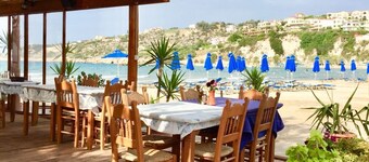 Almyrida Apartments, Large pool, 5 minutes walk from beach