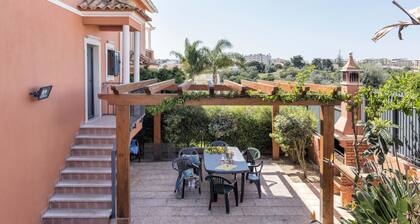 Villa de luxe avec piscine privée, à distance de marche de la bande