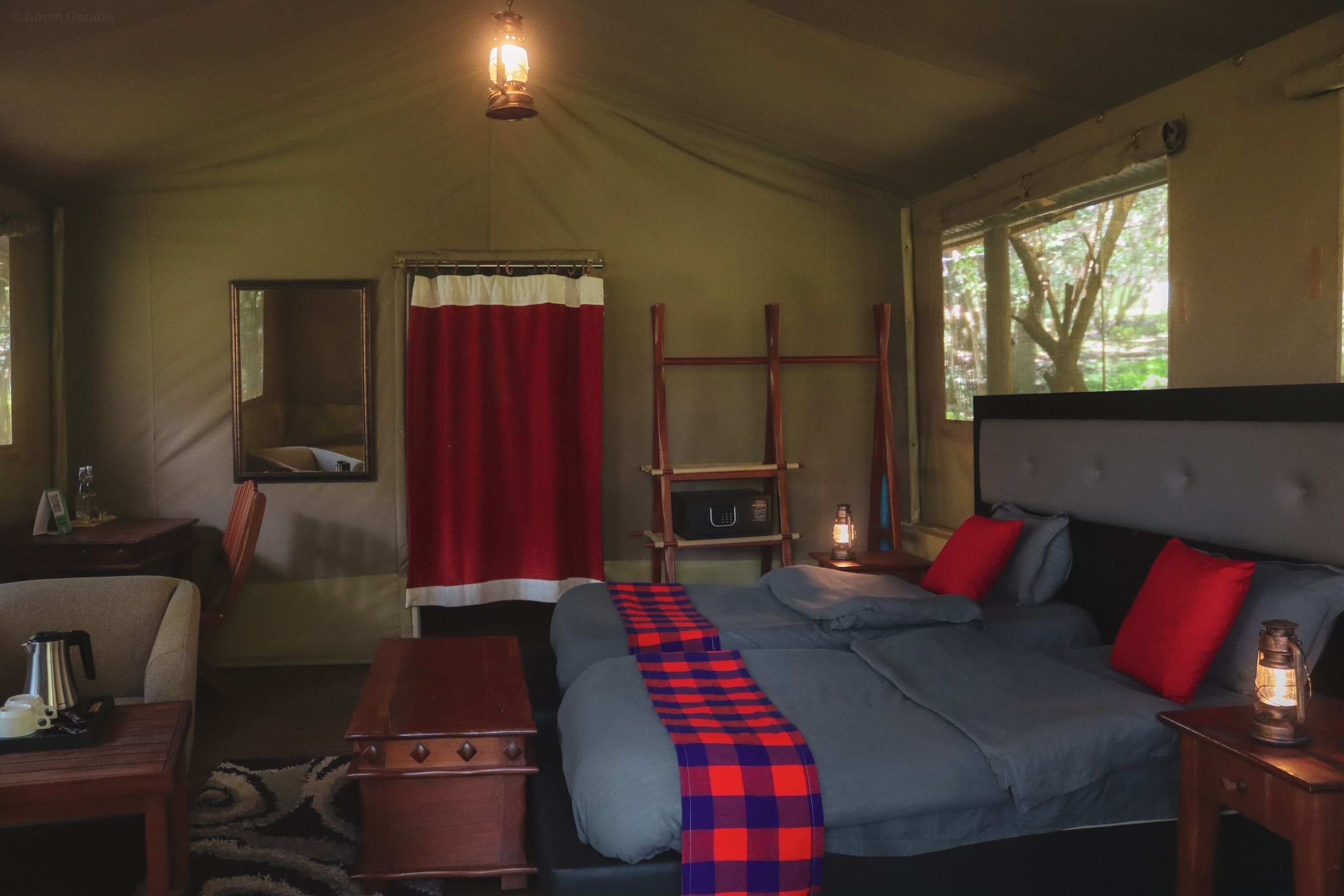 Kamar Twin Standar | Seprai premium, meja kerja, ruang kerja ramah laptop, dan seprai linen