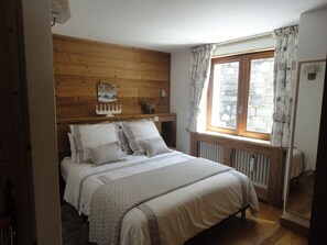 2 Schlafzimmer, Bügeleisen/Bügelbrett, WLAN, Bettwäsche