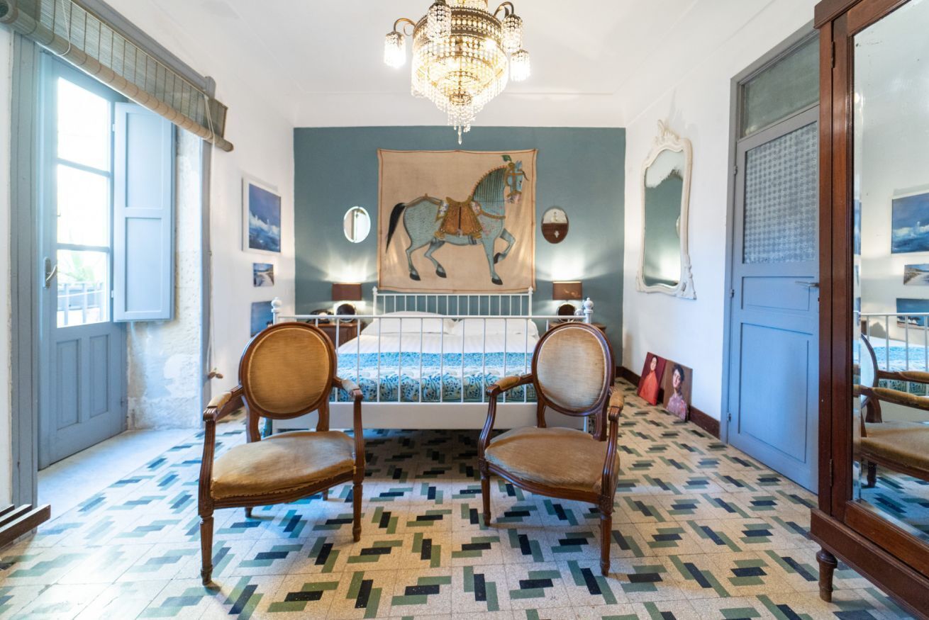 1 bedroom, iron/ironing board, travel cot, Internet