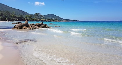 Semi-detached house, 150 m. from the sea. Amazing view over the gulf of Ajaccio!