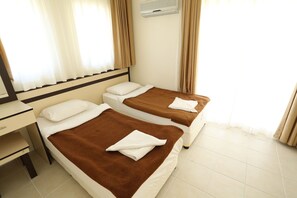 3 bedrooms, in-room safe, iron/ironing board, free WiFi