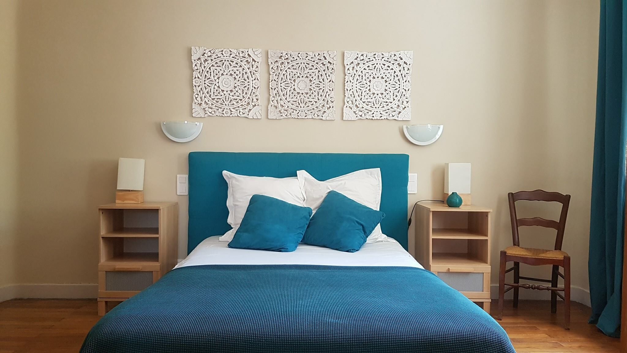 3 bedrooms, iron/ironing board, WiFi, bed sheets